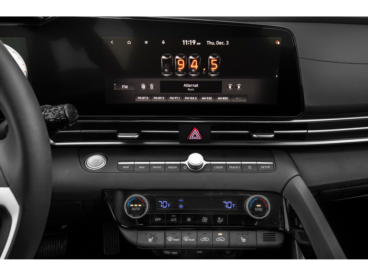 2023 Hyundai Elantra Limited W/ Navigation and Moonroof