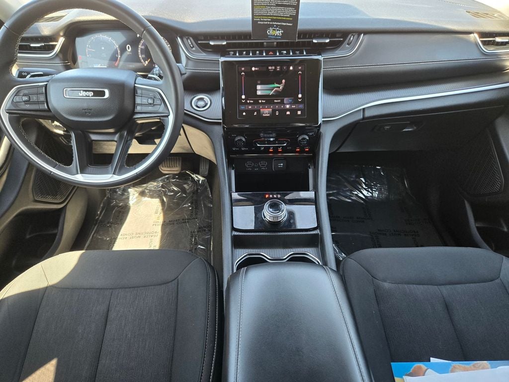 2023 Jeep Grand Cherokee Laredo