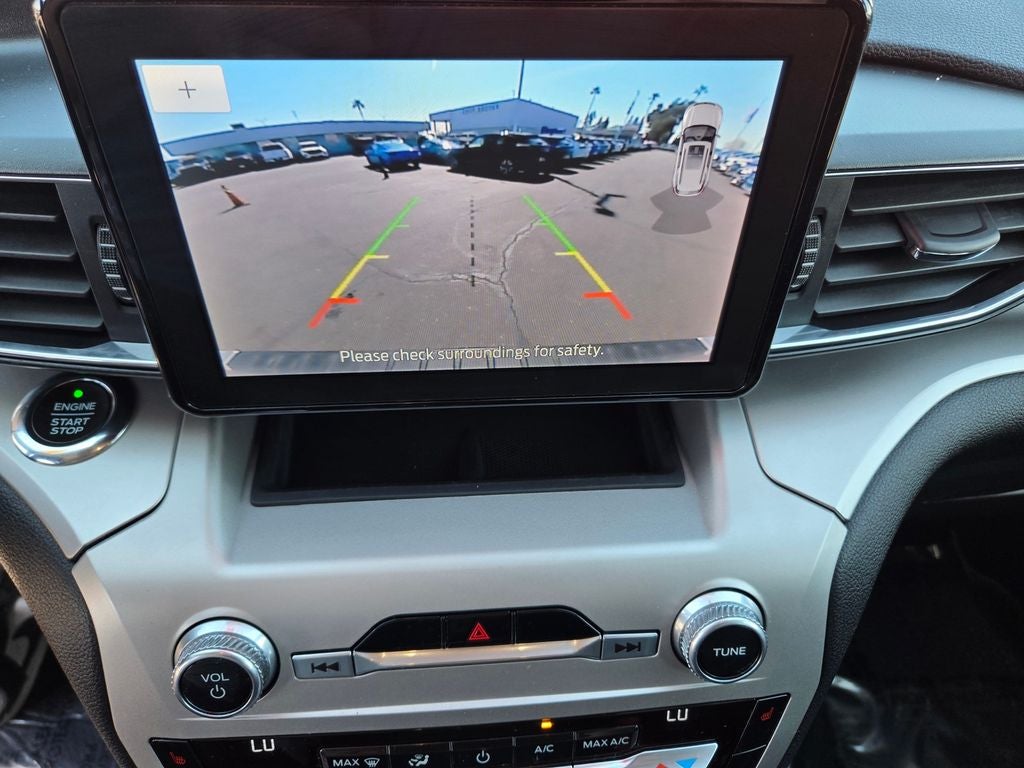 2021 Ford Explorer XLT 4WD w/20's