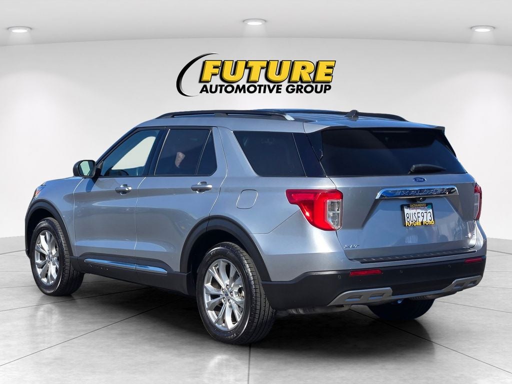 2021 Ford Explorer XLT 4WD w/20's