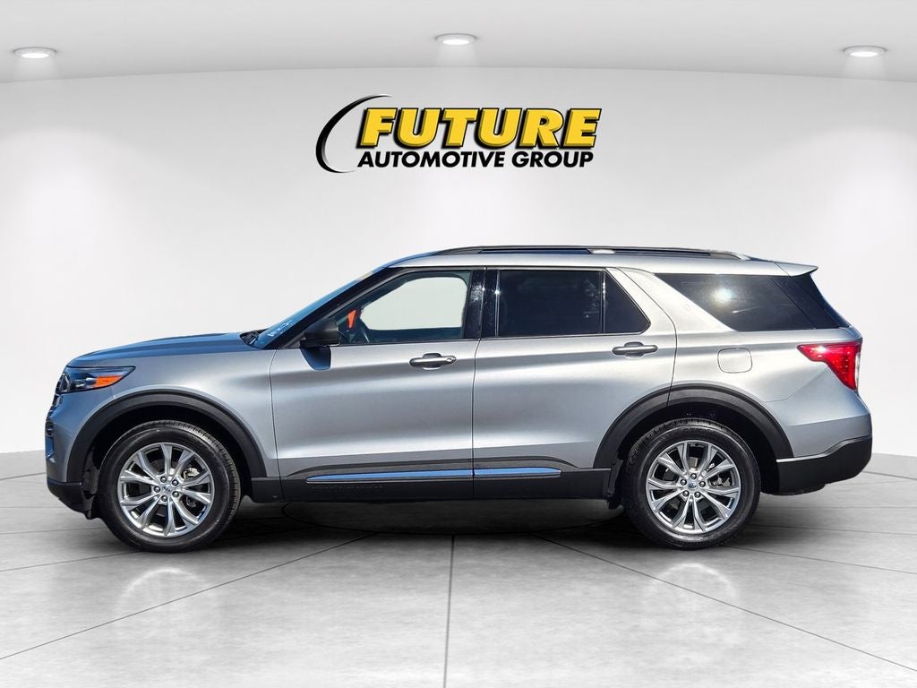 2021 Ford Explorer XLT 4WD w/20's