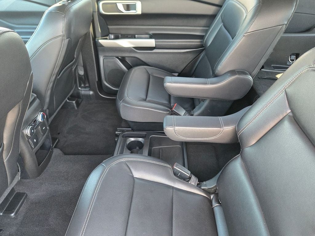 2021 Ford Explorer XLT 4WD w/20's