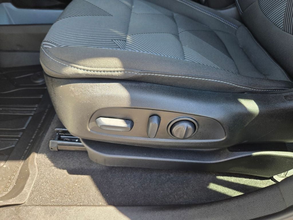 2027 Chevrolet Bolt EV LT