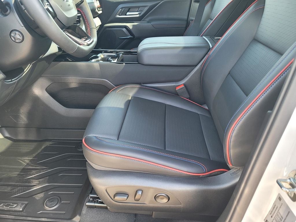 2025 Chevrolet Silverado EV RST