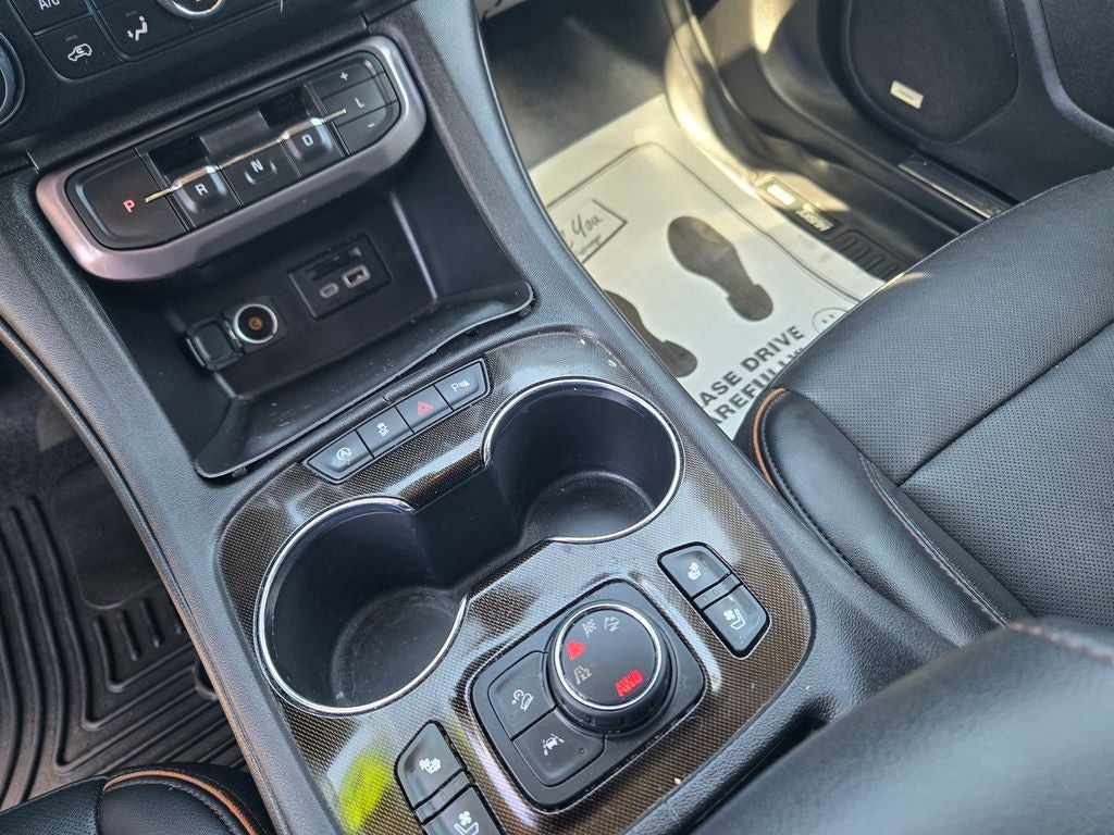 2023 GMC Acadia AT4