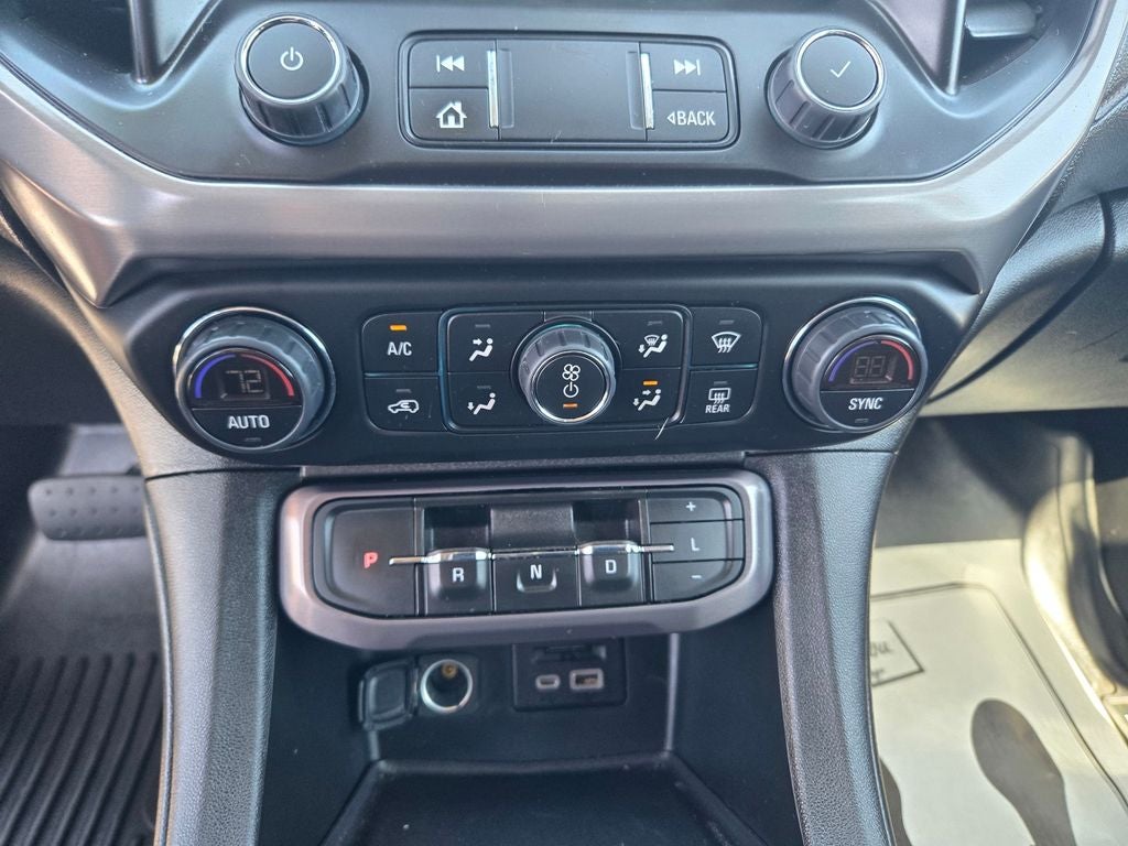 2023 GMC Acadia AT4