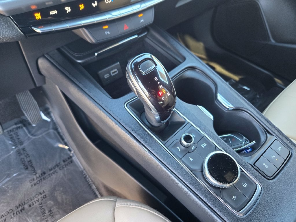 2025 Cadillac XT4 Premium Luxury