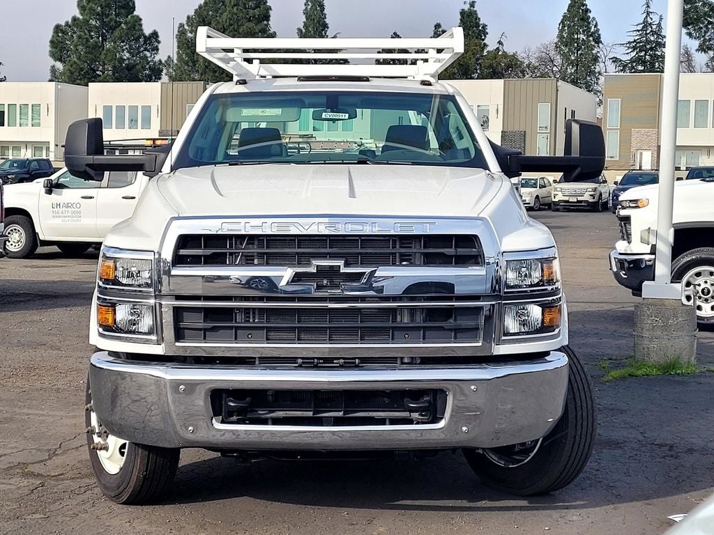 2023 Chevrolet Silverado 5500HD Work Truck