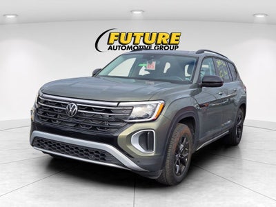 2024 Volkswagen Atlas 2.0T Peak Edition SE w/Technology