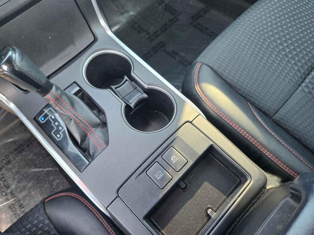 2015 Toyota Camry Hybrid SE