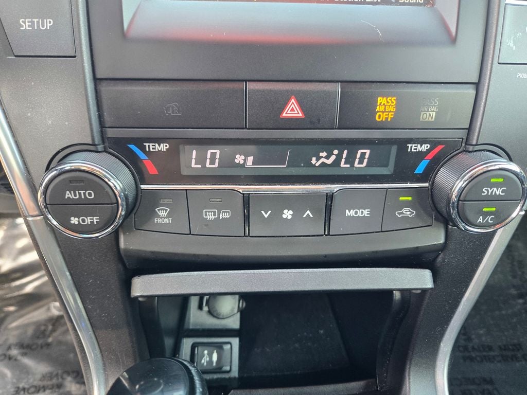 2015 Toyota Camry Hybrid SE