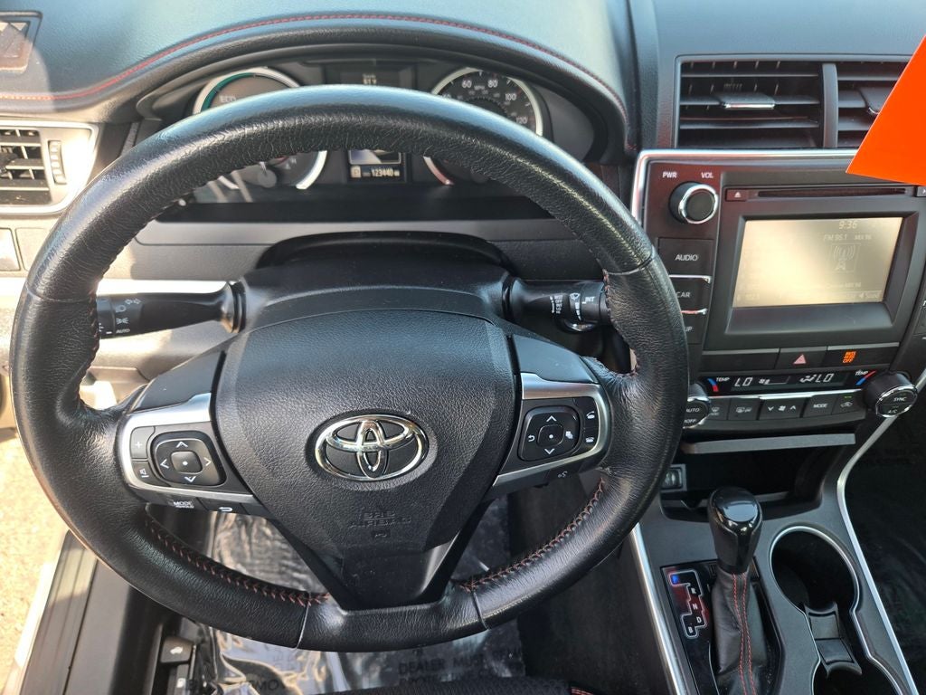 2015 Toyota Camry Hybrid SE