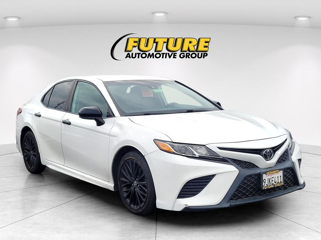 2020 Toyota Camry SE Nightshade