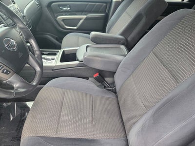 2015 Nissan Armada SV