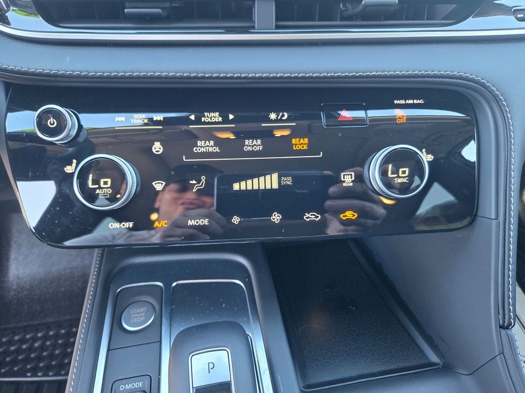 2024 INFINITI QX60 PURE