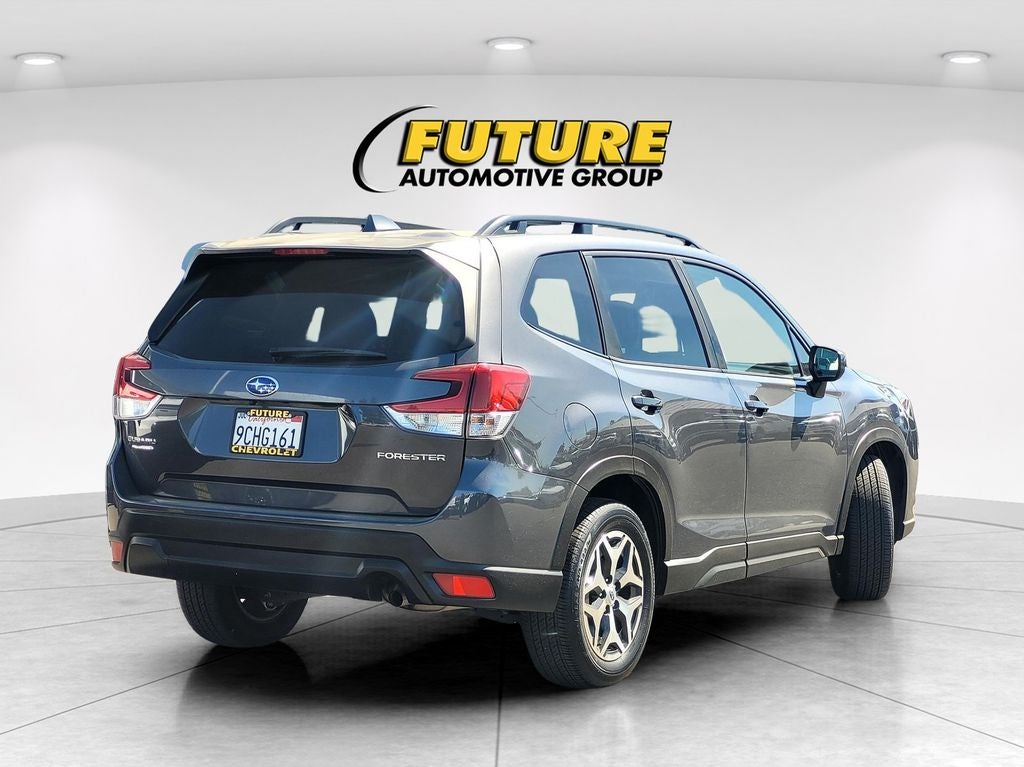2022 Subaru Forester Premium