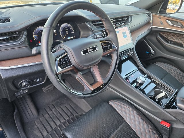 2024 Jeep Grand Cherokee Summit AWD W/ Luxury Tech and High Altitude Pkg's