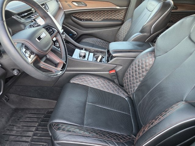 2024 Jeep Grand Cherokee Summit AWD W/ Luxury Tech and High Altitude Pkg's