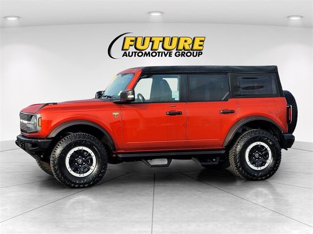 2023 Ford Bronco Badlands 4WD W/ LUX and Sasquatch Pkg's.