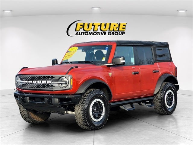 2023 Ford Bronco Badlands 4WD W/ LUX and Sasquatch Pkg's.
