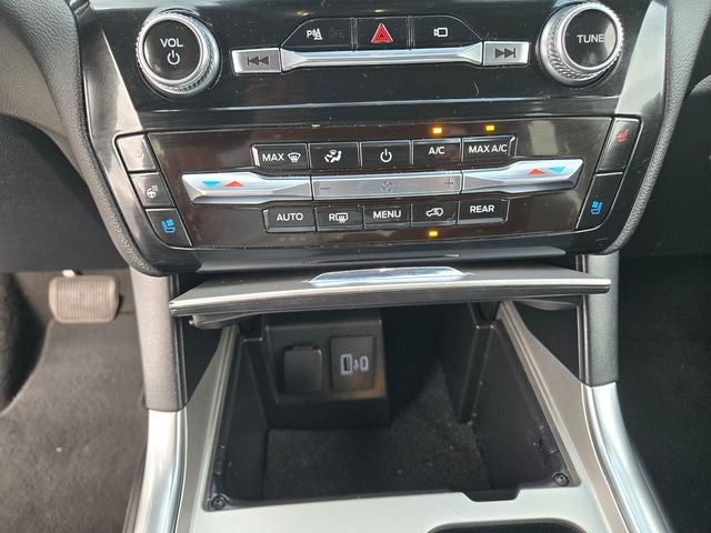 2022 Ford Explorer Limited 4WD W/ Navigation and Mooroof