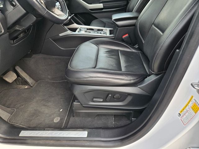 2022 Ford Explorer Limited 4WD W/ Navigation and Mooroof