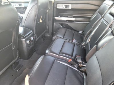 2023 Ford Explorer Limited 4WD W/ Navigation