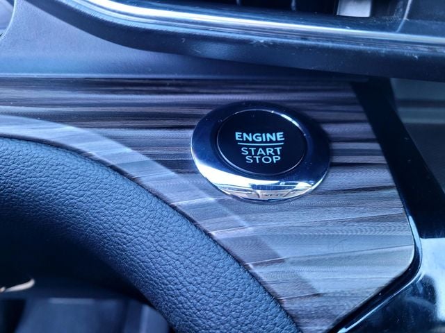 2023 Ford Explorer Limited 4WD W/ Navigation