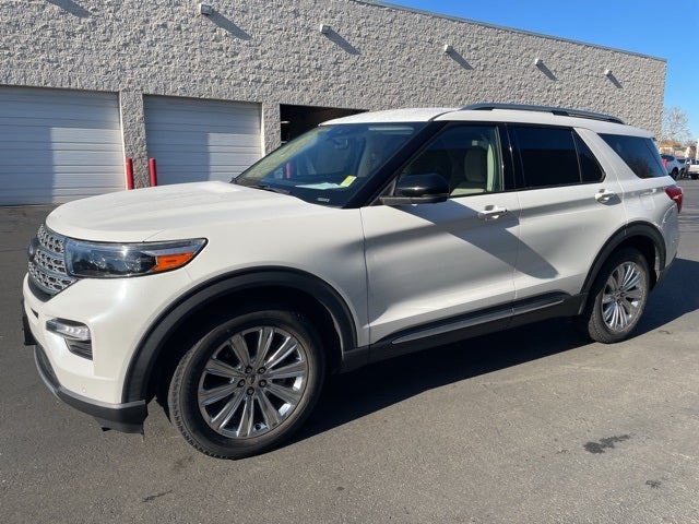 2020 Ford Explorer Limited 4WD W/ Leather and Navigation