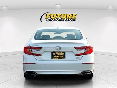 2020 Honda Accord Touring 2.0T W/ Navigation and Moonroof