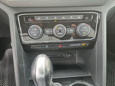 2021 Volkswagen Atlas 3.6L V6 SEL Premium R-Line AWD W/ Navigation and Moonroof