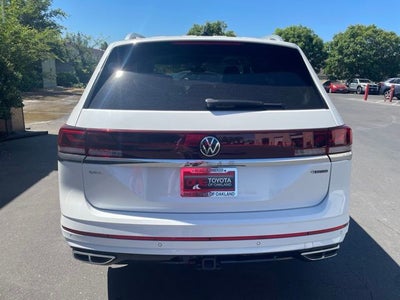 2024 Volkswagen Atlas 2.0T SEL Premium R-Line AWD W/ Panoramic Moonroof