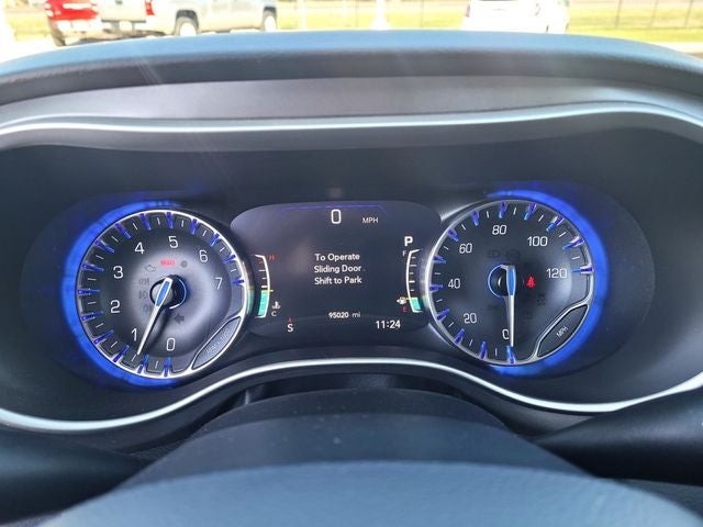 2022 Chrysler Pacifica Touring L W/ Navigation and Theater Pkg.