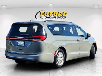 2022 Chrysler Pacifica Touring L W/ Navigation and Theater Pkg.