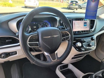 2022 Chrysler Pacifica Touring L W/ Navigation and Theater Pkg.