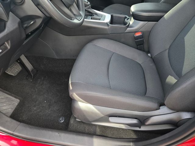 2025 Toyota RAV4 LE 8 Passenger