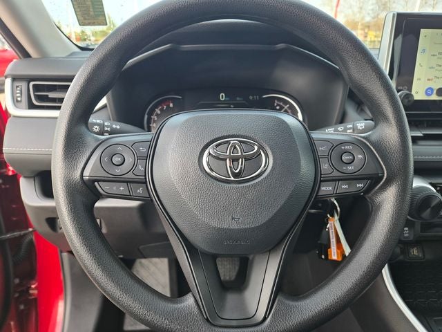 2025 Toyota RAV4 LE 8 Passenger