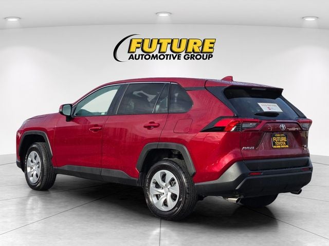 2025 Toyota RAV4 LE 8 Passenger
