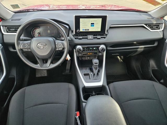 2025 Toyota RAV4 LE 8 Passenger