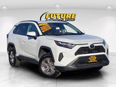 2025 Toyota RAV4 XLE AWD