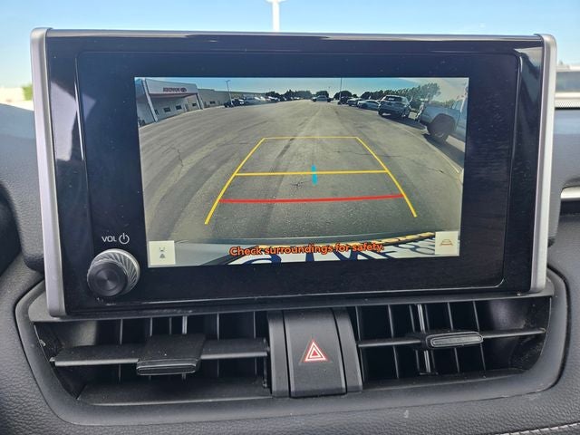 2025 Toyota RAV4 XLE AWD