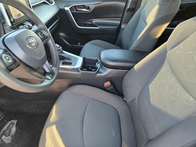 2025 Toyota RAV4 XLE FWD