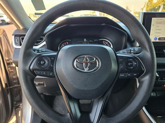 2025 Toyota RAV4 XLE FWD