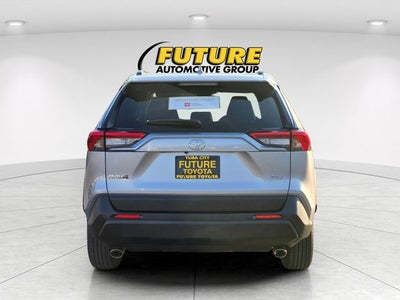 2025 Toyota RAV4 XLE FWD