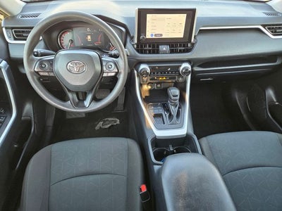 2025 Toyota RAV4 XLE FWD