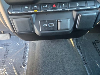 2022 Chevrolet Silverado 1500 Custom Trail Boss 4WD W/ Convenience Pkg.