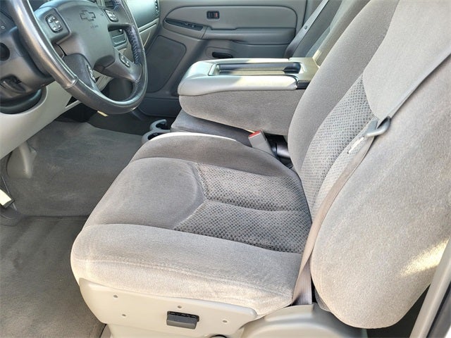 2006 Chevrolet Avalanche 1500 LS RWD