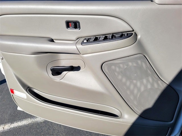 2006 Chevrolet Avalanche 1500 LS RWD