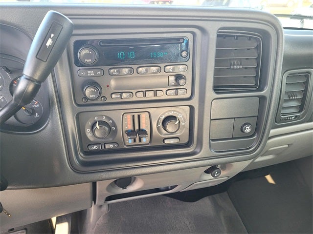 2006 Chevrolet Avalanche 1500 LS RWD