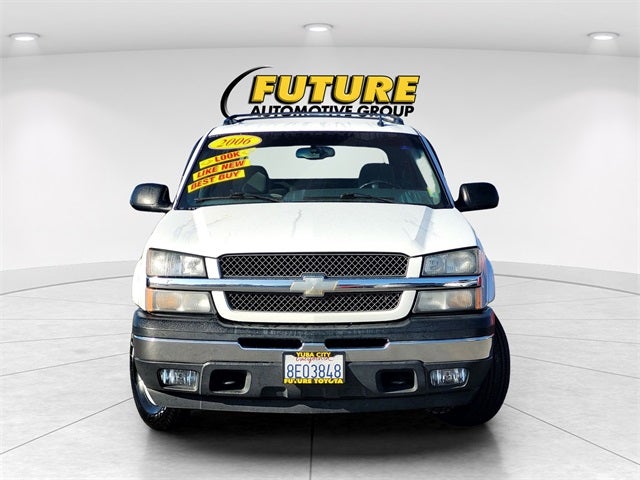 2006 Chevrolet Avalanche 1500 LS RWD